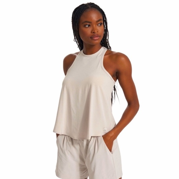 Vuori Villa Tank in Beach Sand - Picture 2 of 7